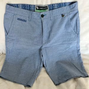 Modern Amusement Men’s shorts Size 40